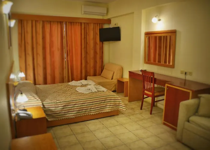 Corfu Hellinis 酒店 卡诺尼