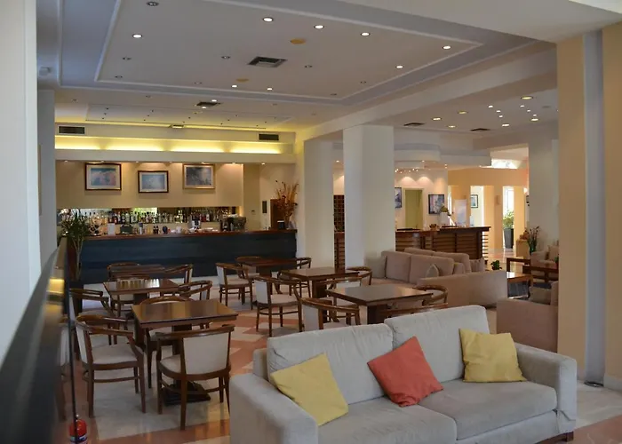 Corfu Hellinis 酒店