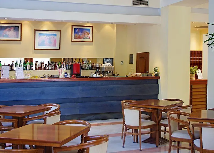 Corfu Hellinis 酒店 3*
