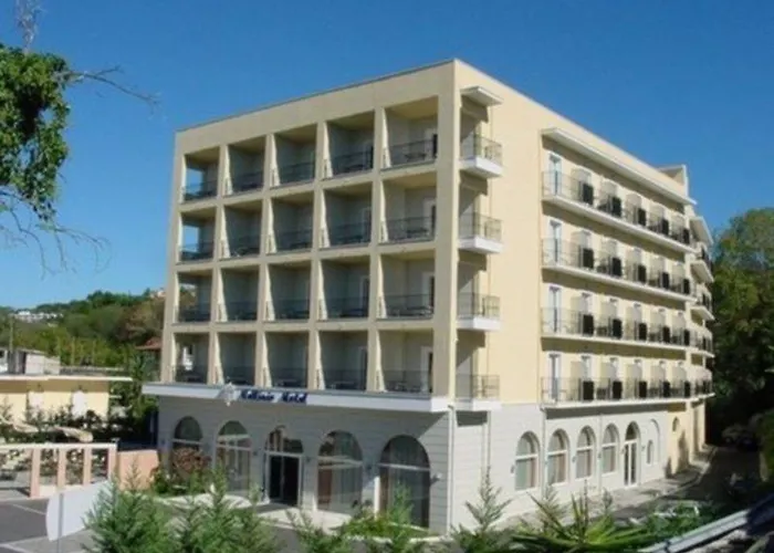 Corfu Hellinis 酒店 卡诺尼