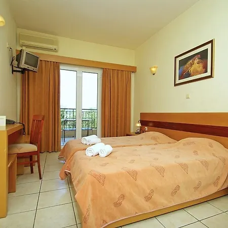 Corfu Hellinis Otel 3*