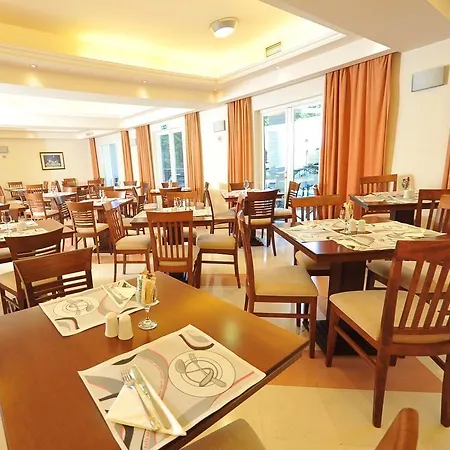 Otel Corfu Hellinis Kanoni (Corfu)