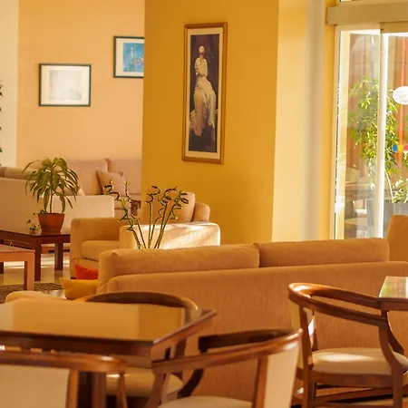 Corfu Hellinis מלון 3*