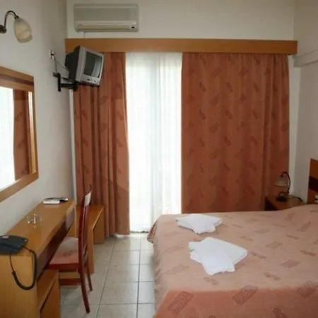 Corfu Hellinis Otel 3*