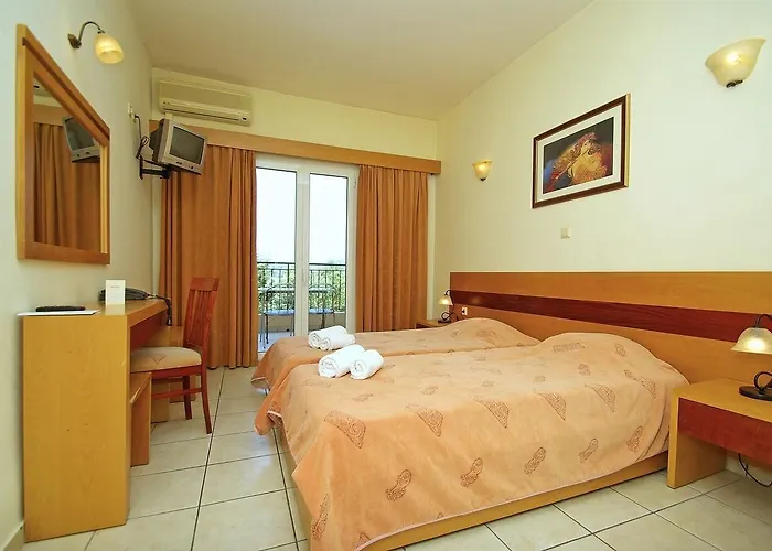 ελληνίς Ξενοδοχείο 3*