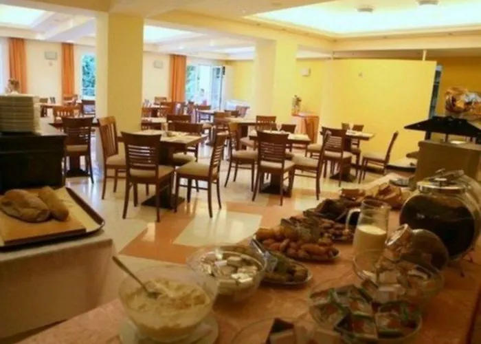 ελληνίς 3* Κανόνι