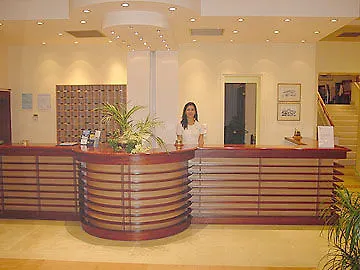 ελληνίς Ξενοδοχείο Κανόνι