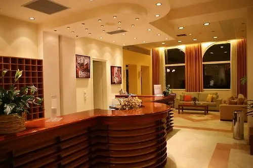 Ξενοδοχείο ελληνίς Κανόνι