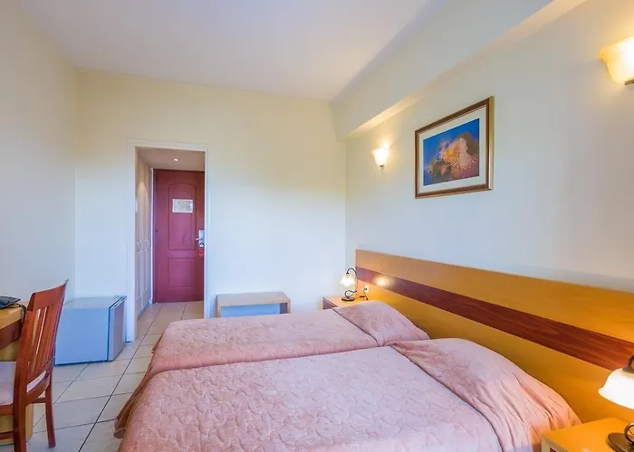 Corfu Hellinis Kanoni (Corfu)