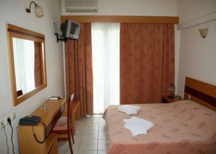 Corfu Hellinis Hotel 3*